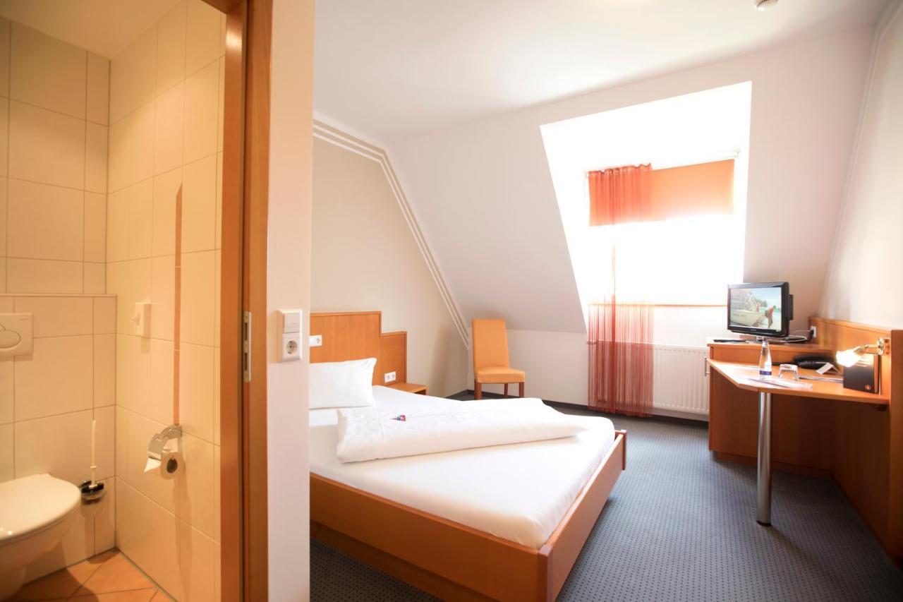 Hotel Neumaiers Hirsch -gasthof Und Weißenhorn